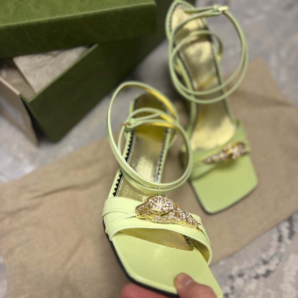 New GUCCI FELINE HEAD HIGH HEEL ANKLE STRAP SANDAL WOMEN - Picture 3 of 15